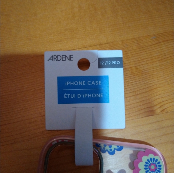 iPhone 12/12 pro case new with tags - Picture 6 of 7